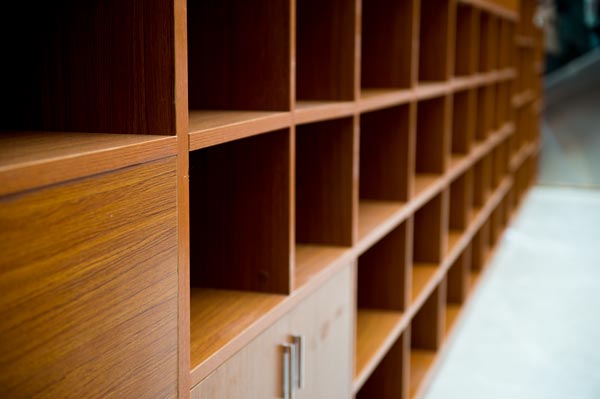 Bibliothèque sur mesure en bois Lille Nord